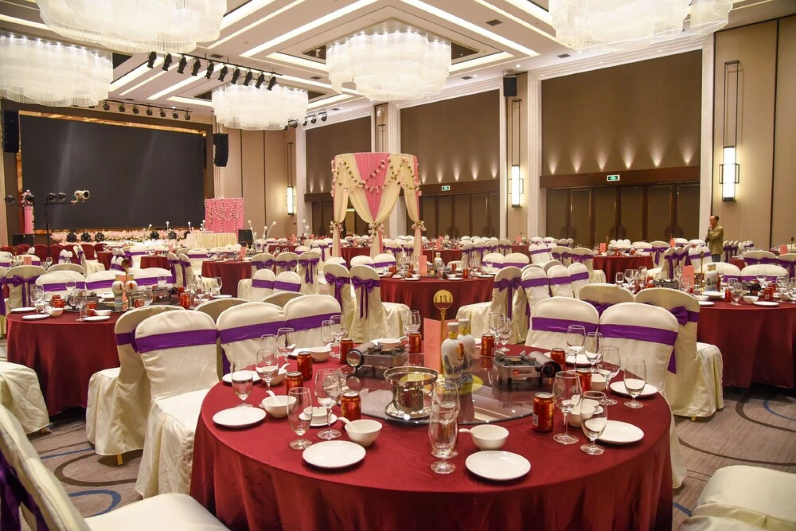 Kande Grand Land Hotel