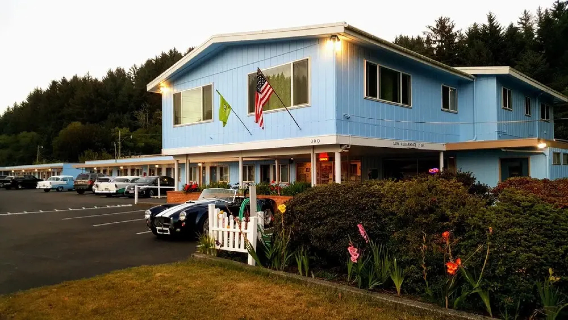 Winchester Bay Inn