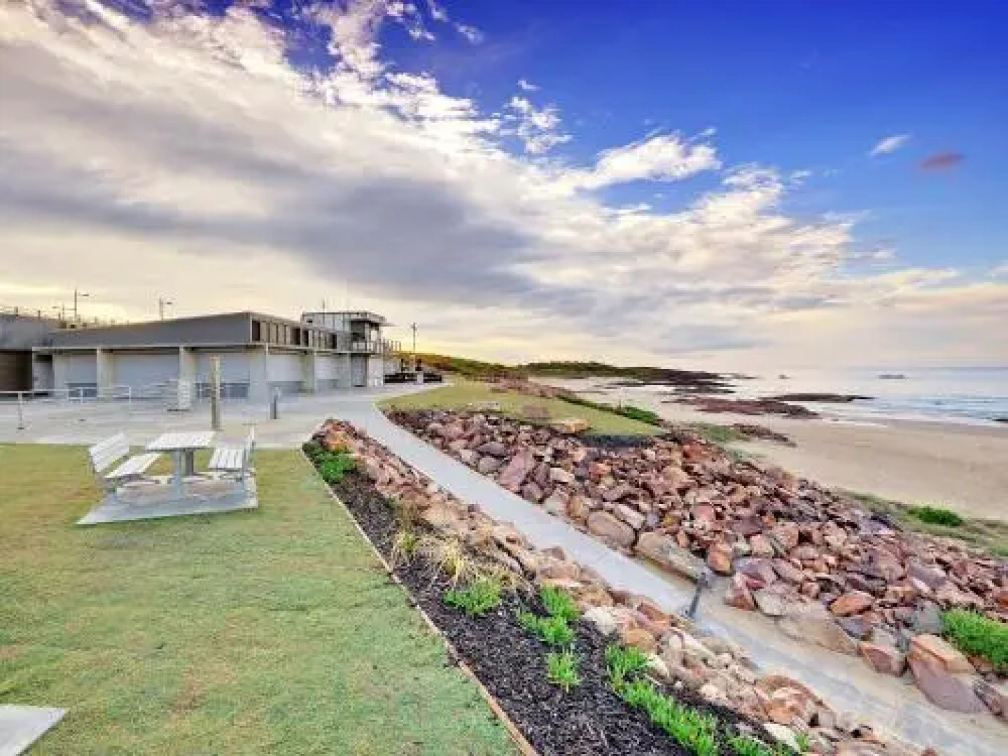 Seas the Day, 41B Ocean Avenue