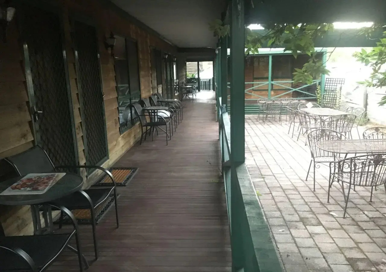 4 Bears Motel