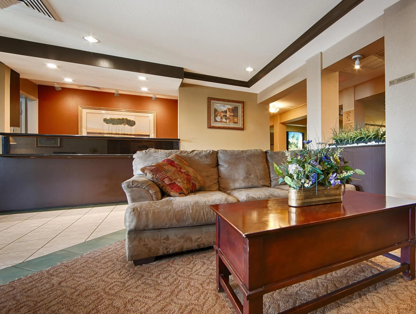 Best Western Plus Twin View Inn & Suites