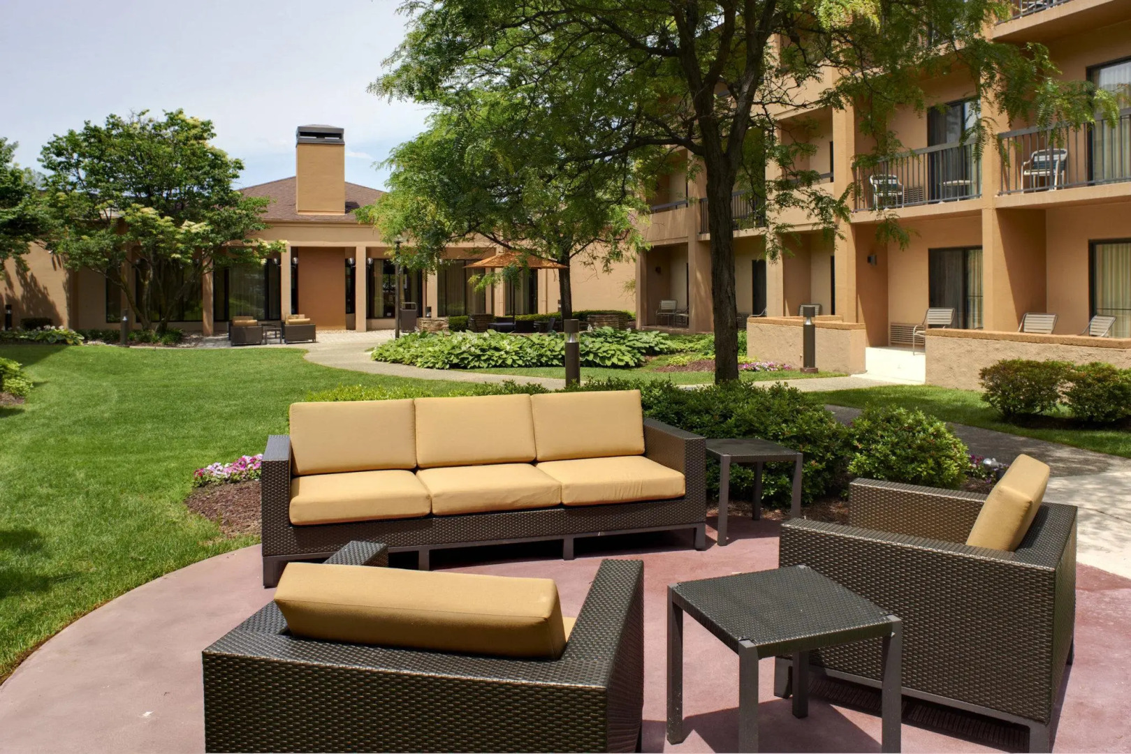Courtyard by Marriott Detroit Metropolitan Airport Romulus