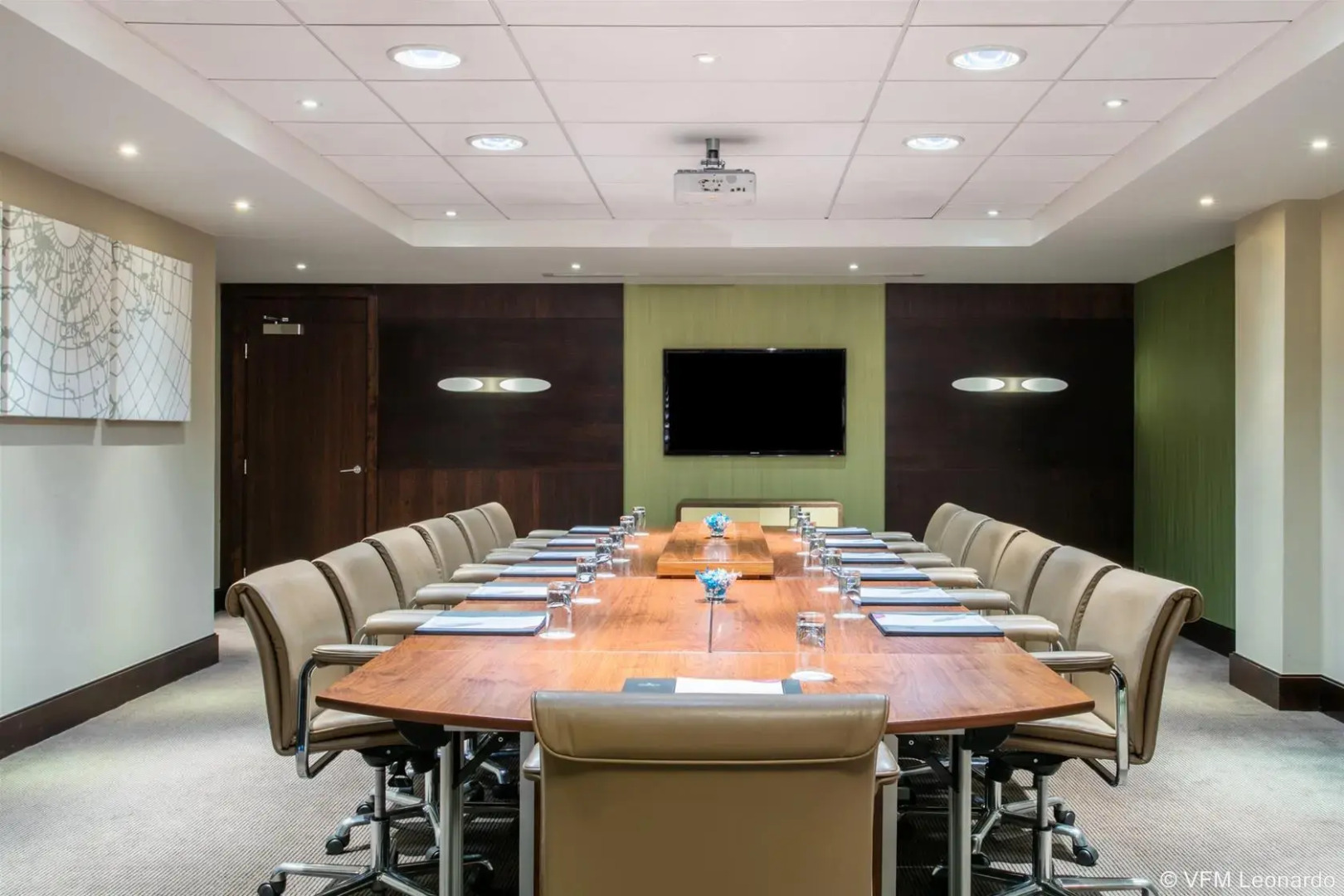 Crowne Plaza Resort Colchester Five Lakes