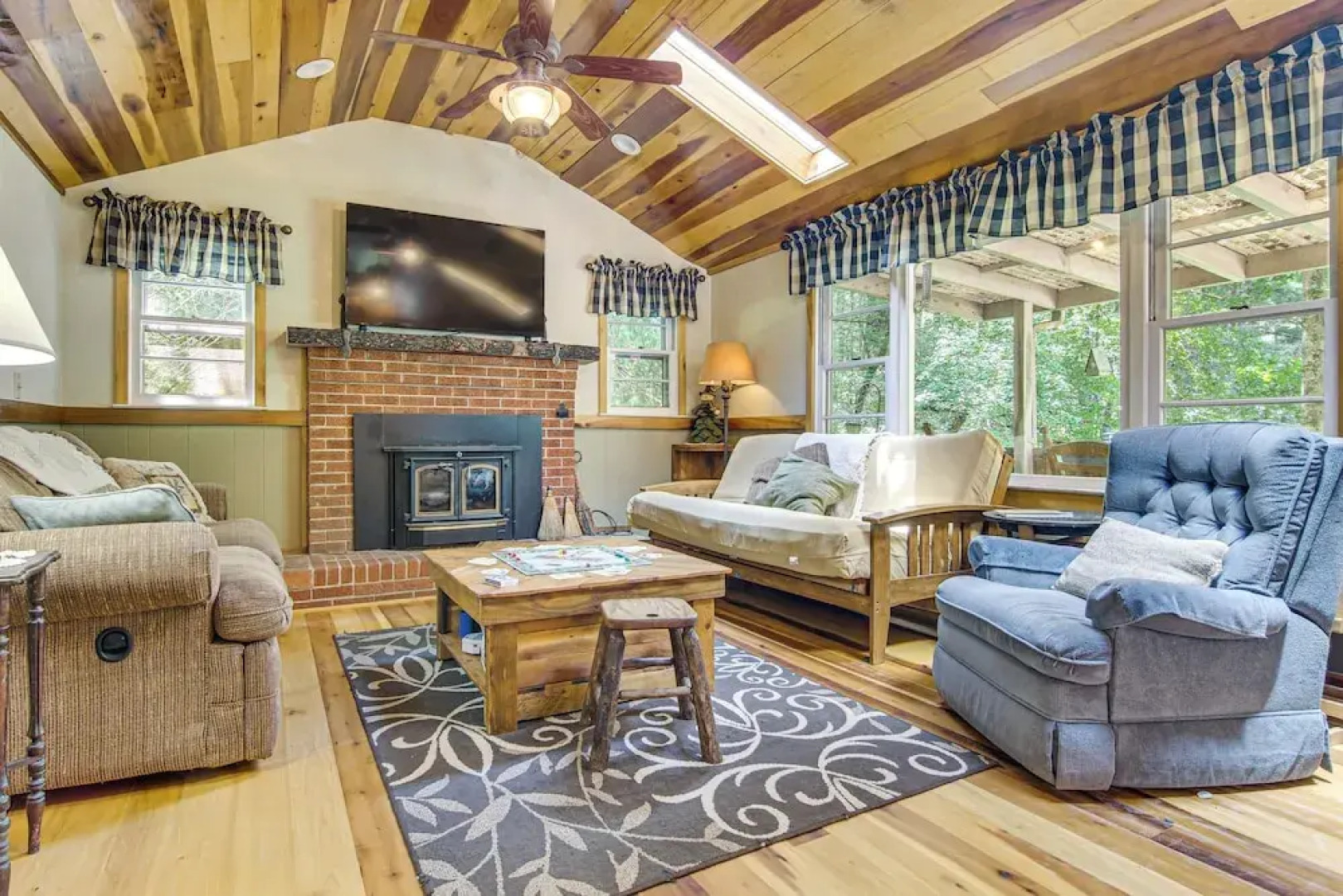 20-acre Cabin w/ Pond: 6 Mi to River Arts District