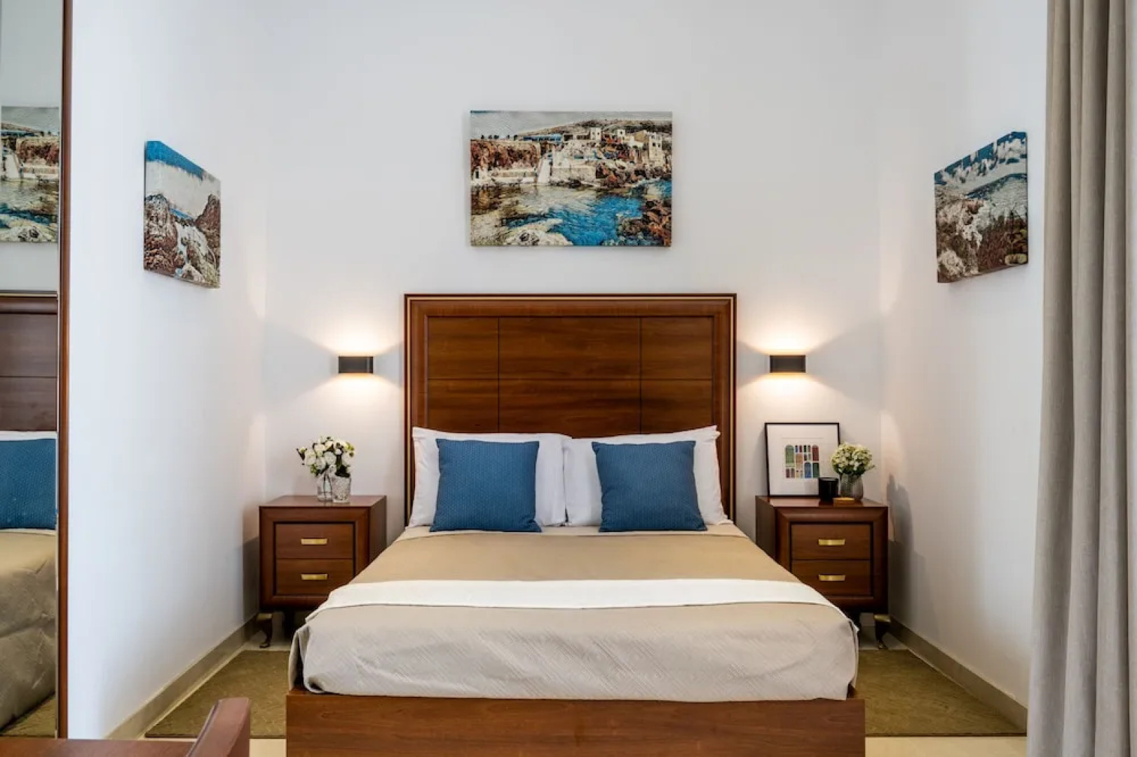 Room in Guest Room - "the 10 Square" - A Townhouse Situated in the Heart of Siggiewi Village Square