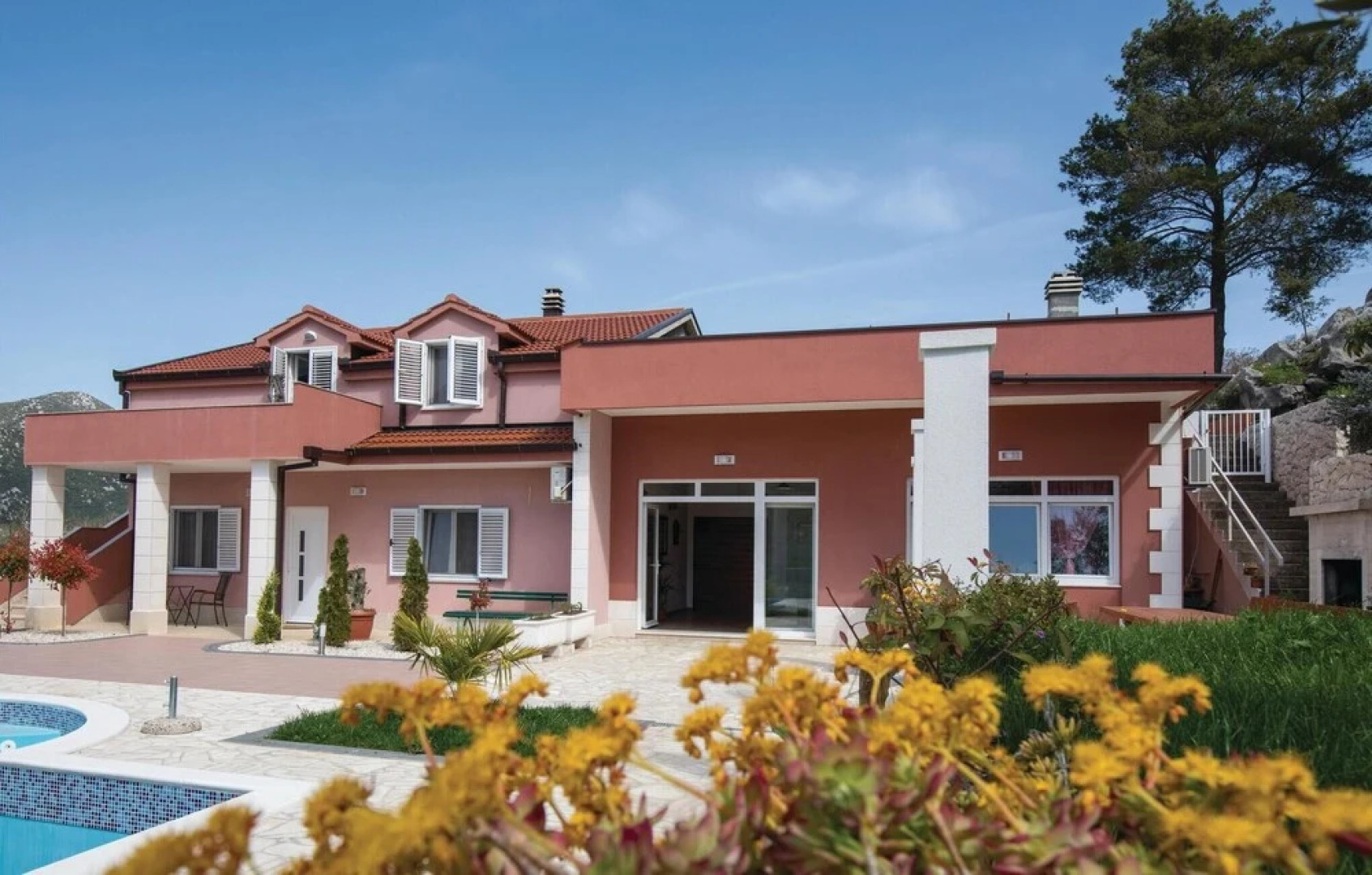 Stunning Home in Bacina With 4 Bedrooms, Wifi and Outdoor Swimming Pool