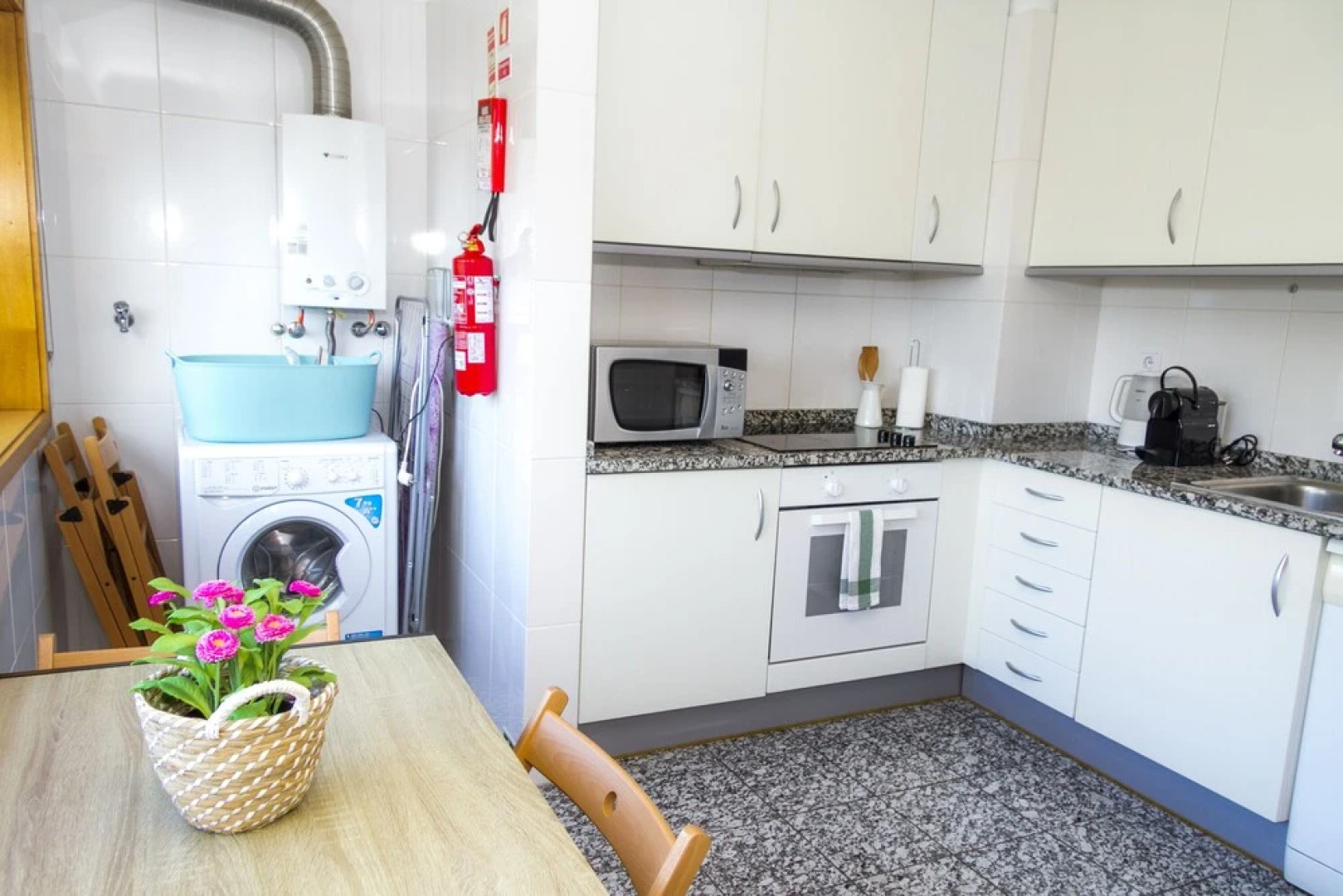 Liiiving in Matosinhos - City Beach Apartment