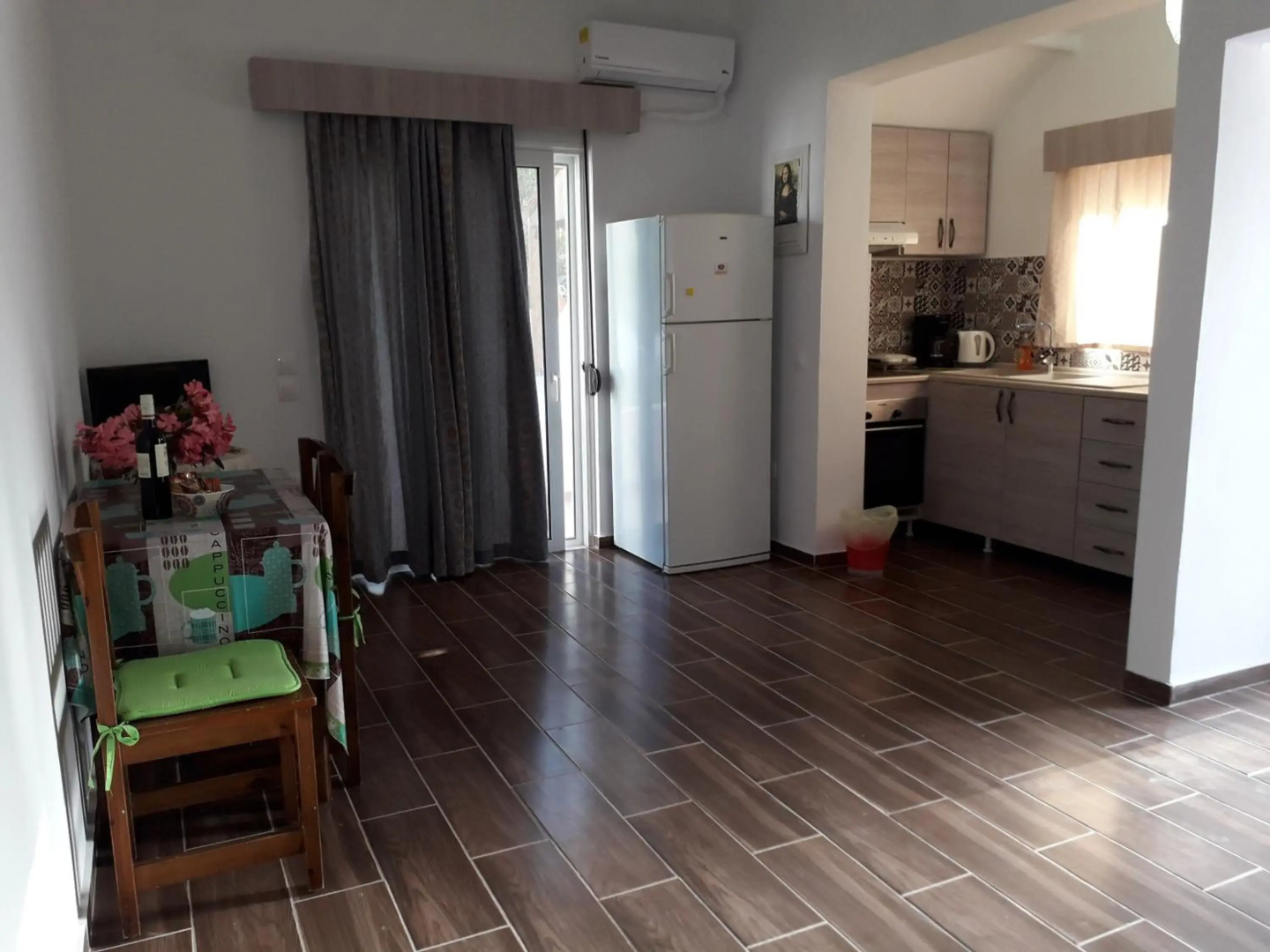 Petasos Apartments