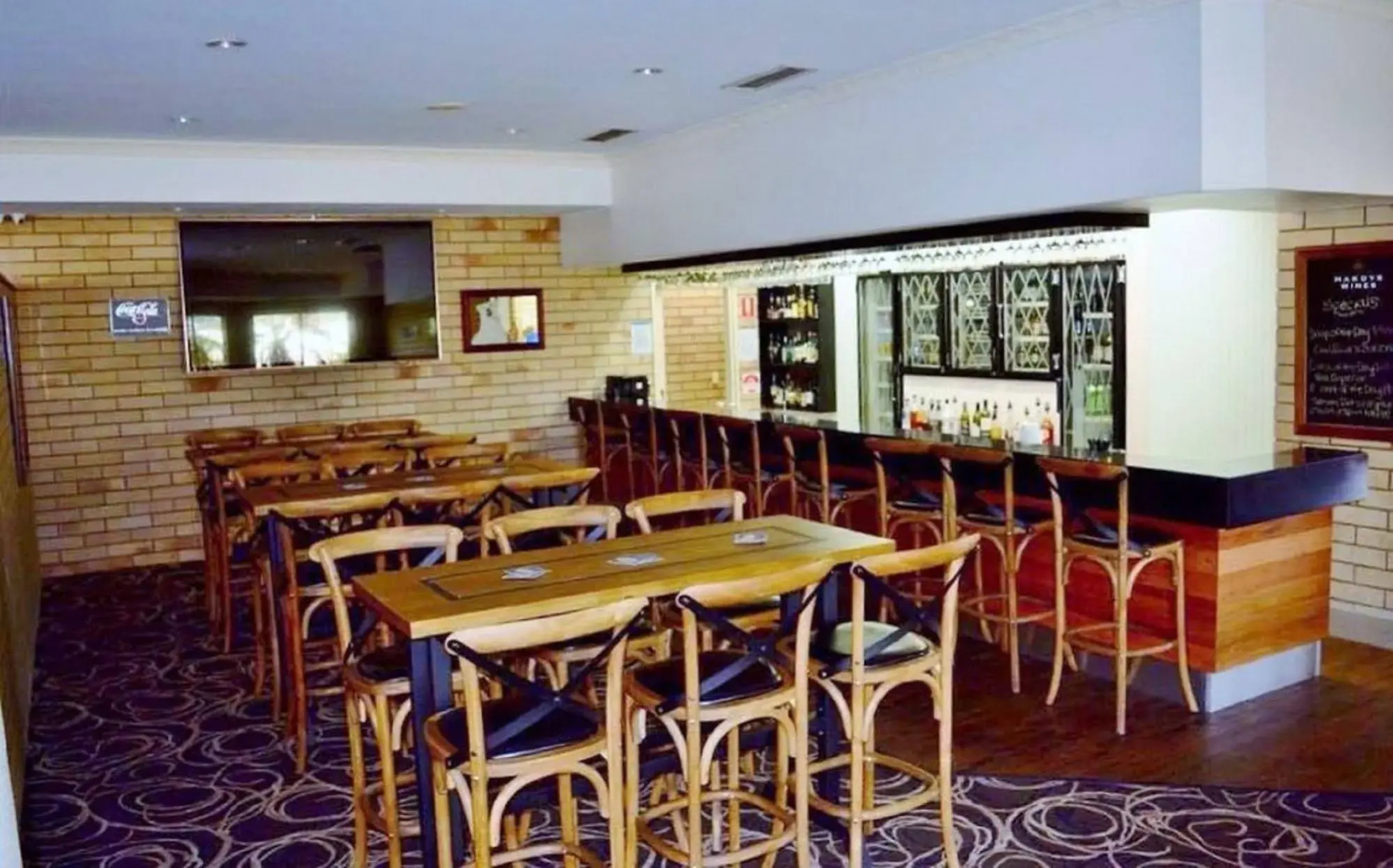 The Western Heritage Motor Inn