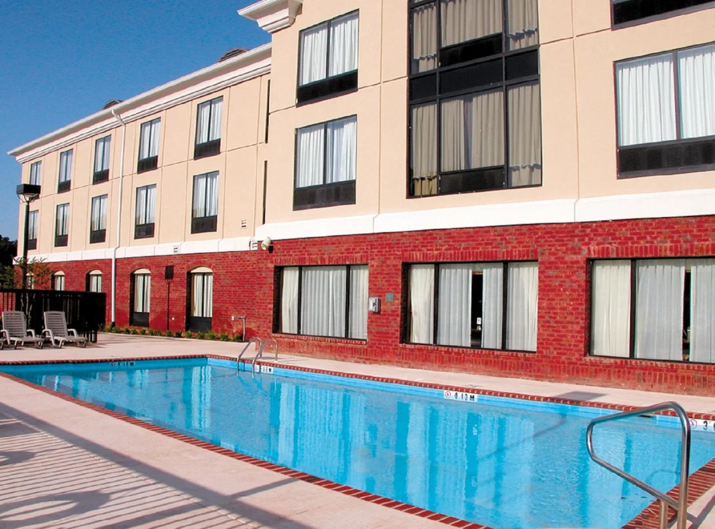 Holiday Inn Express Hotel & Suites Tupelo by IHG