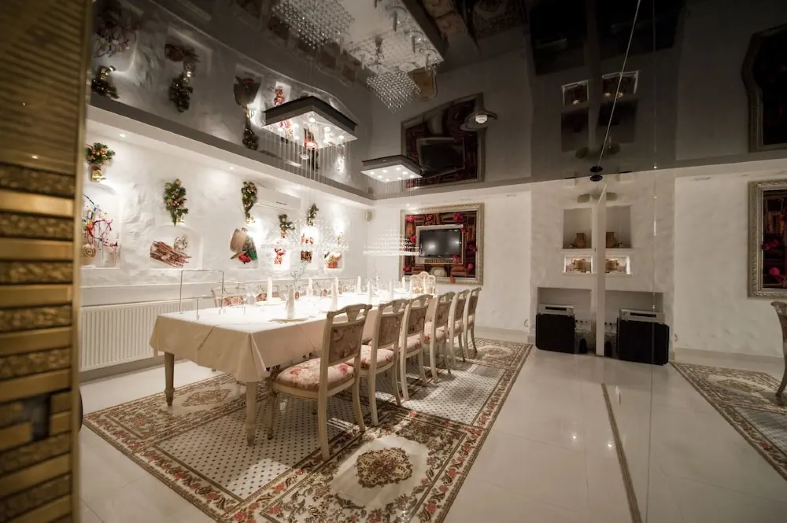 Deluxe Hotel «Купава»