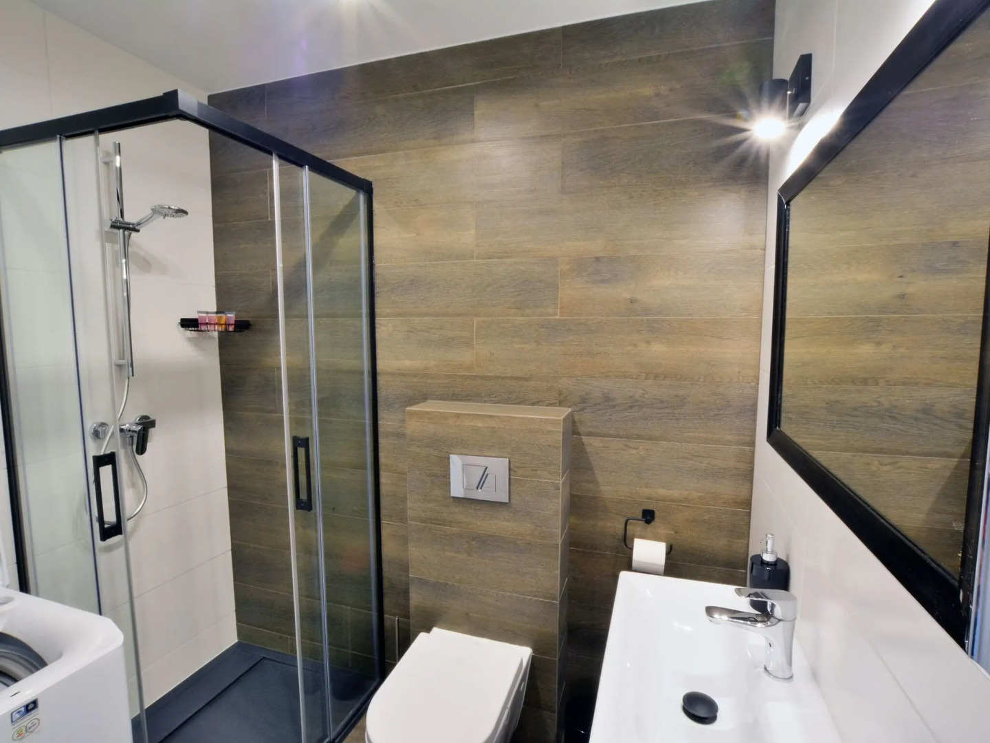 Holiday resort with sauna and jacuzzi, Mielenko