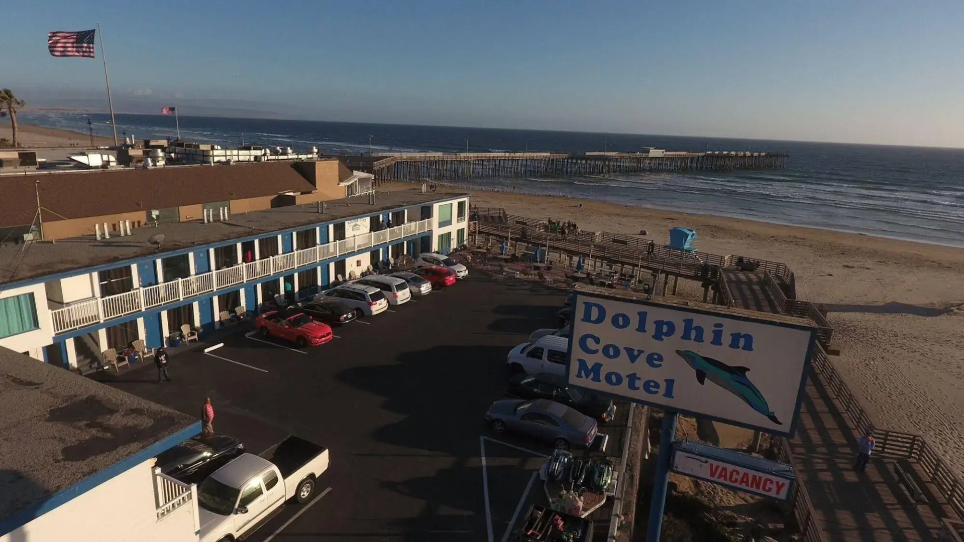 Dolphin Cove Motel