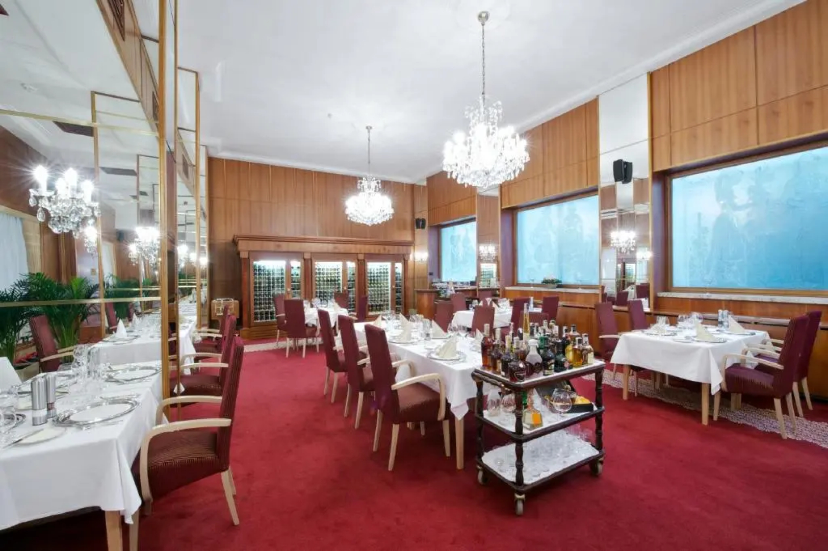 Devin Hotel