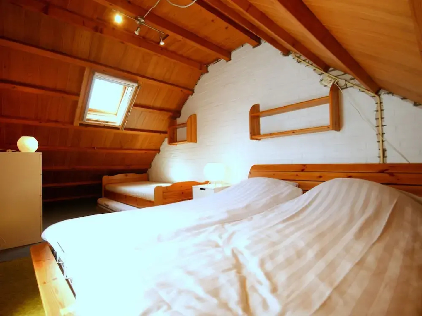 Nice Holiday Home for 5 People, Within Walking Distance of the Beach