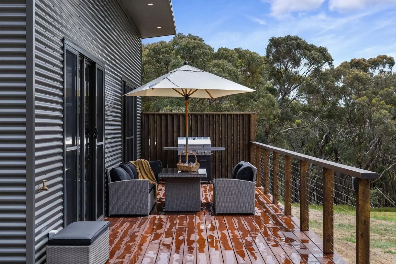 Banksia Villa