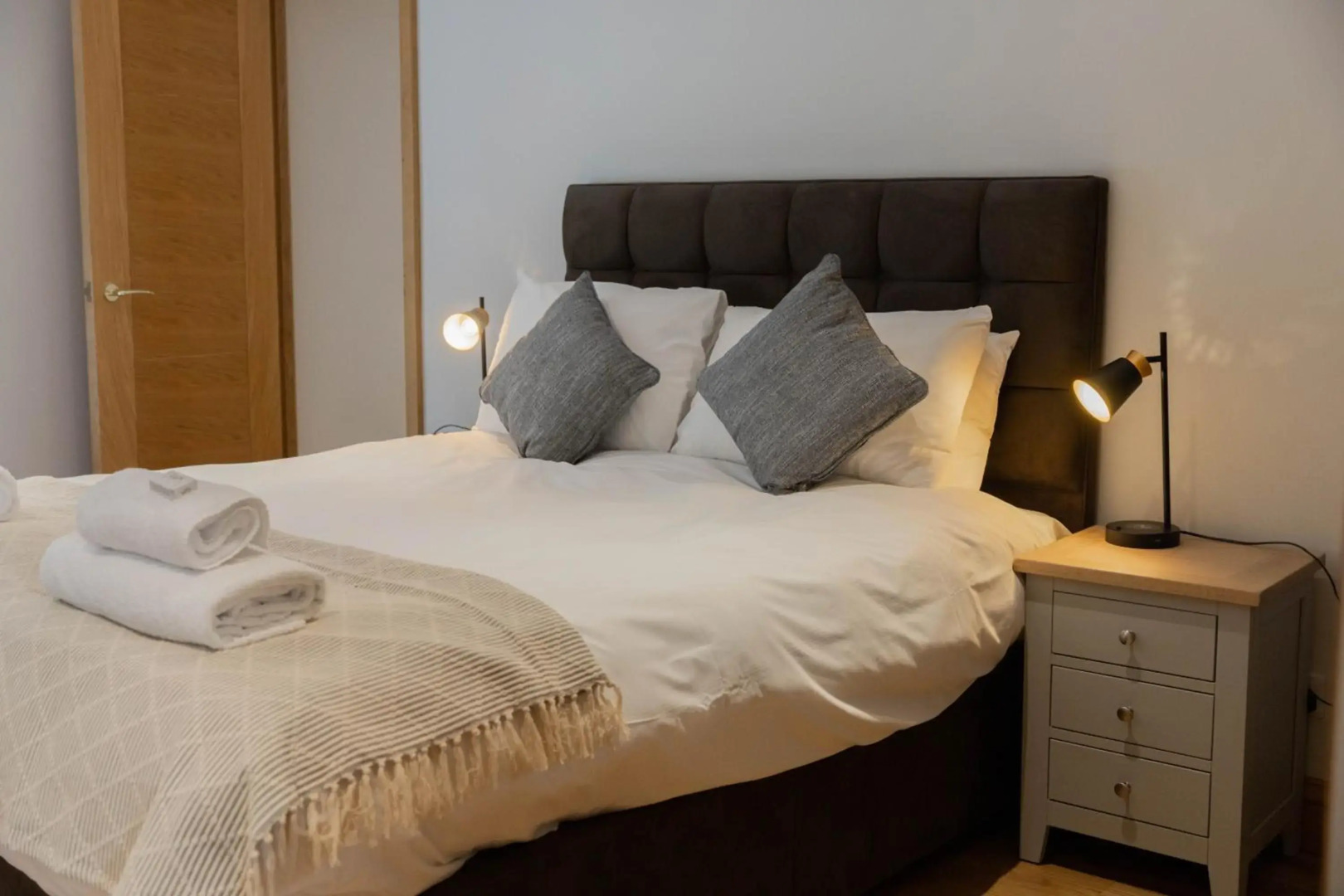 Serviced Guest ApartSuites The Unicorn