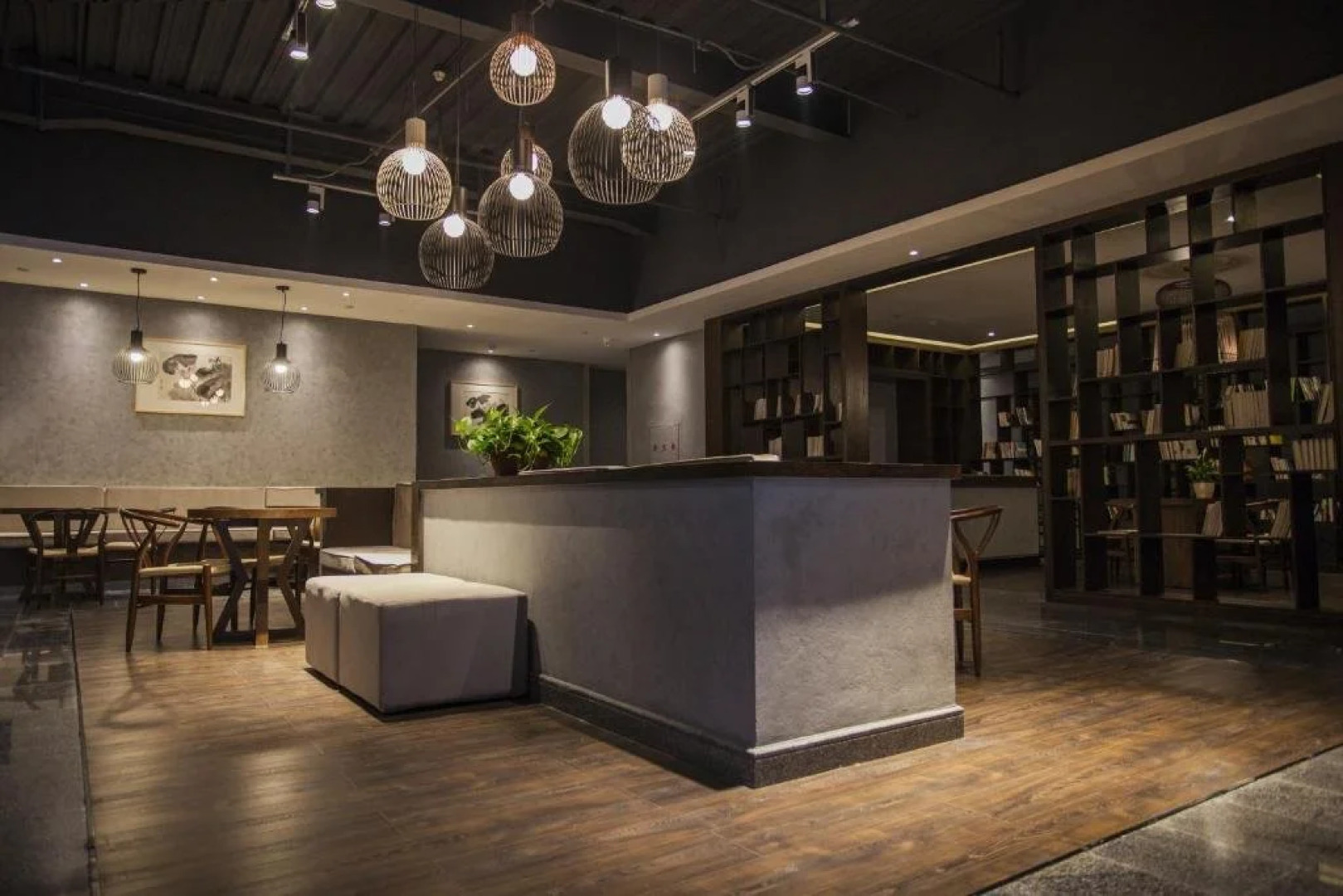 Atour Hotel Lotus Ankang