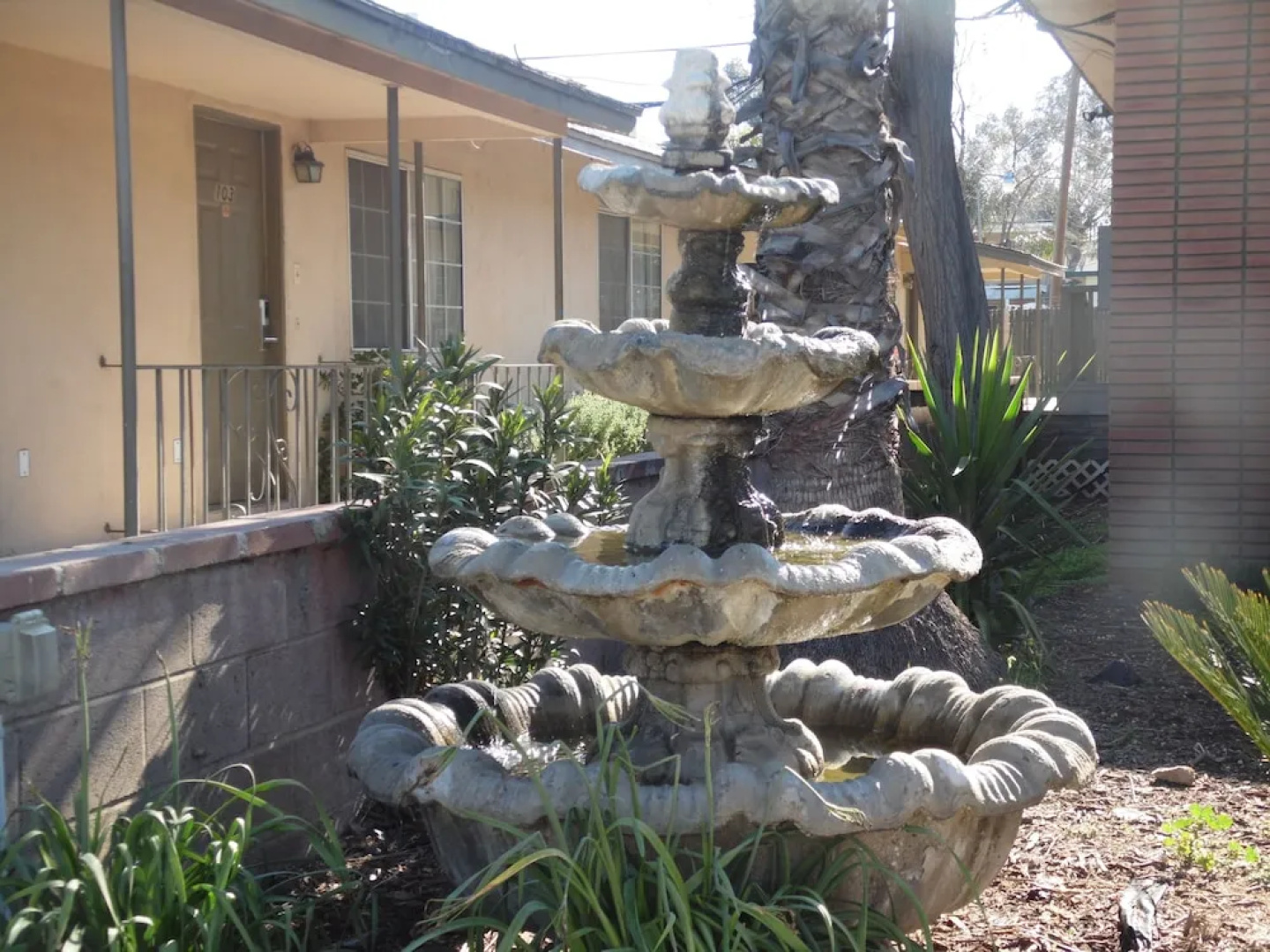 Elsinore Hot Springs & Lodge