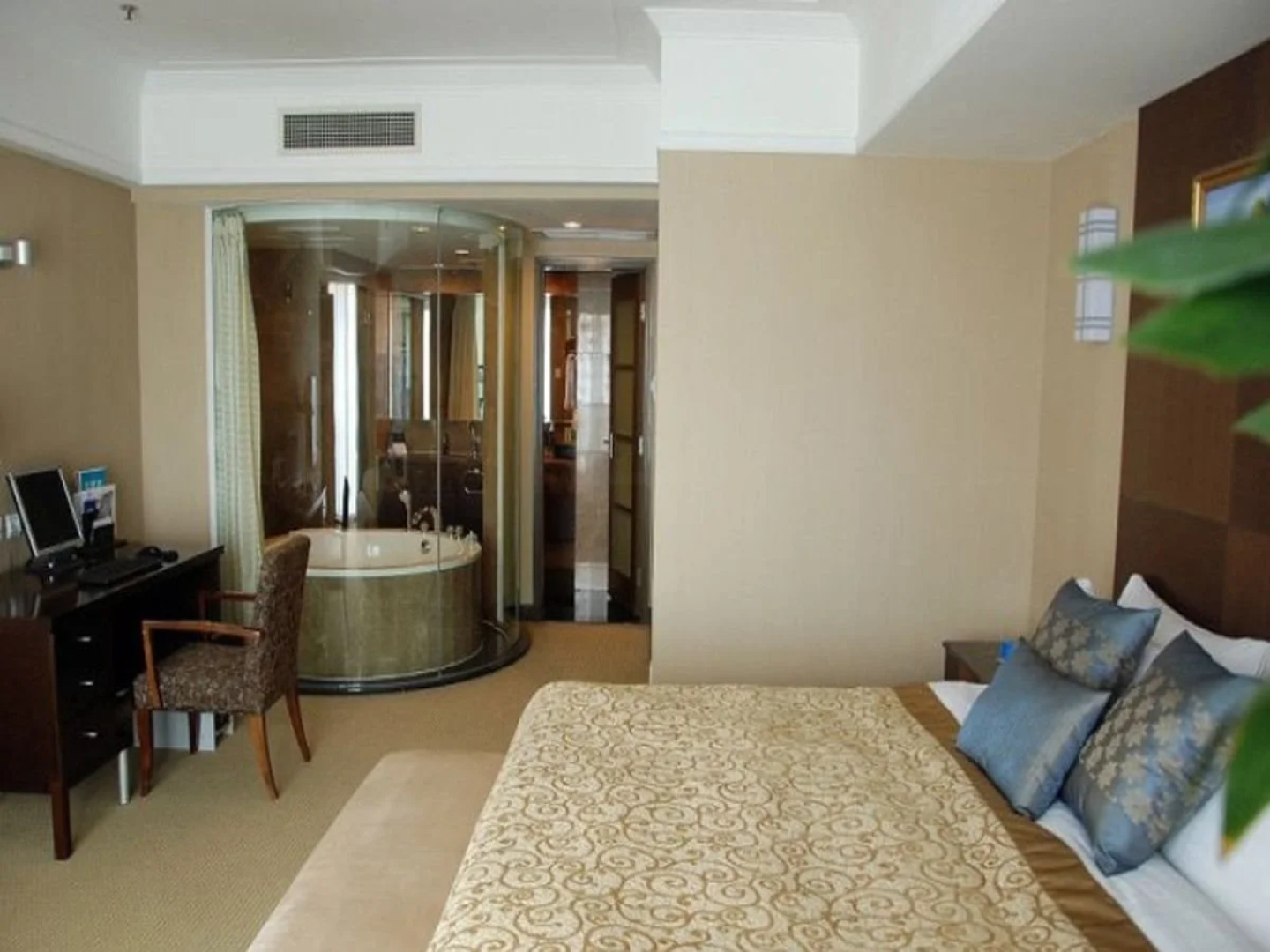 Dongying Blue Horizon International Hotel