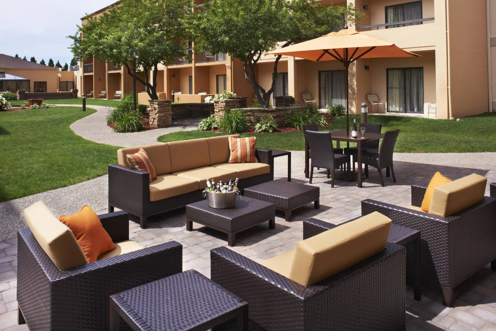 Courtyard by Marriott Minneapolis-St. Paul Airport