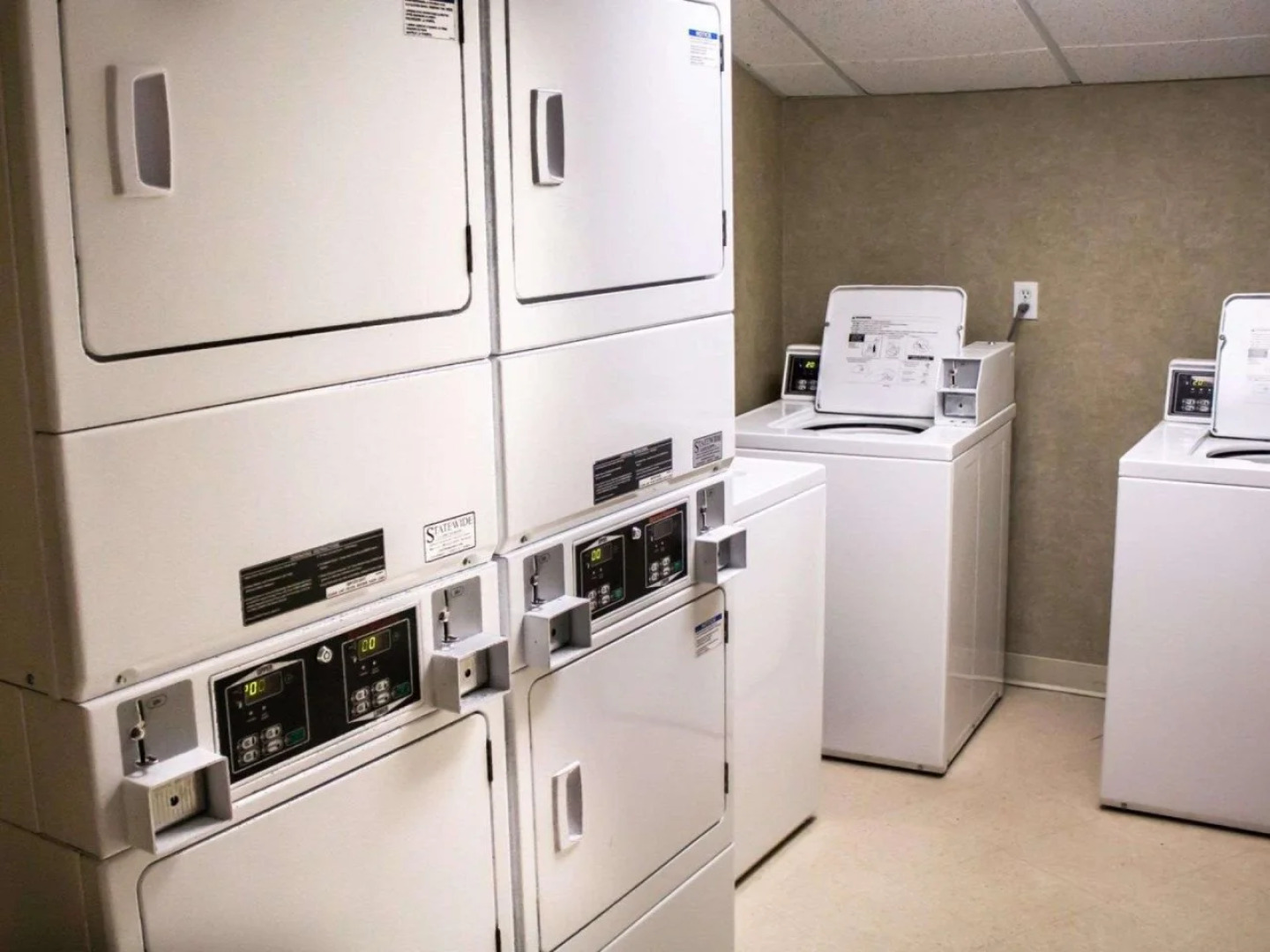 Comfort Suites Lake George