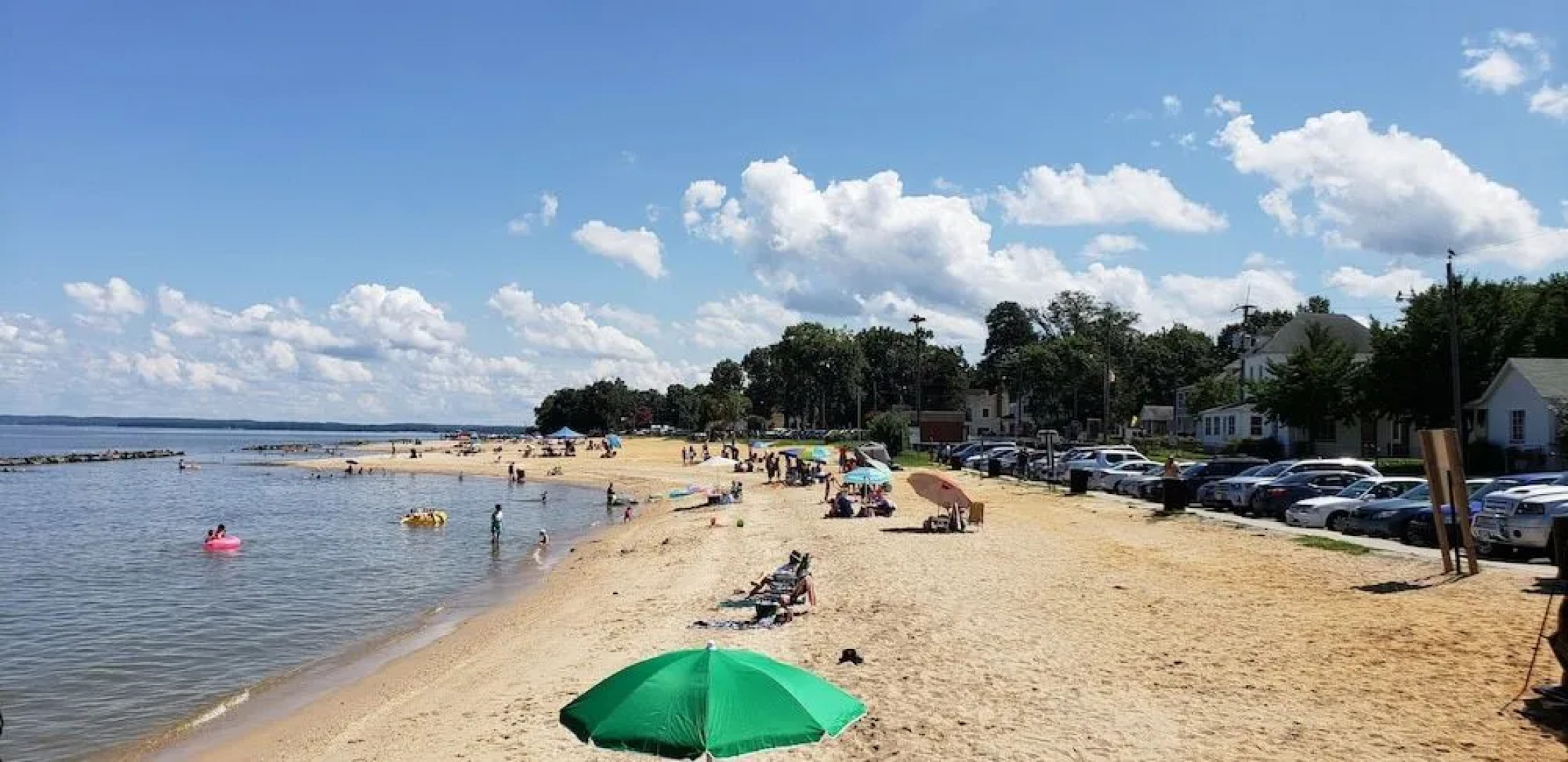 Colonial Beach Plaza Bed & Breakfast