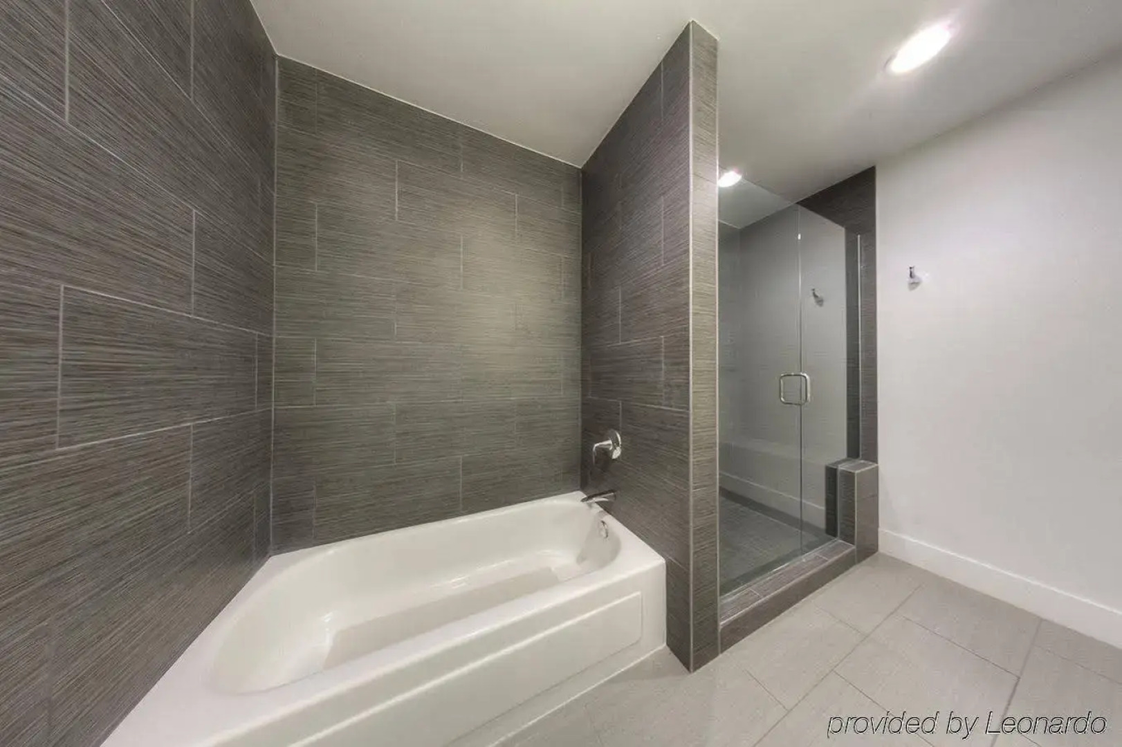 Oceanside Marina Suites