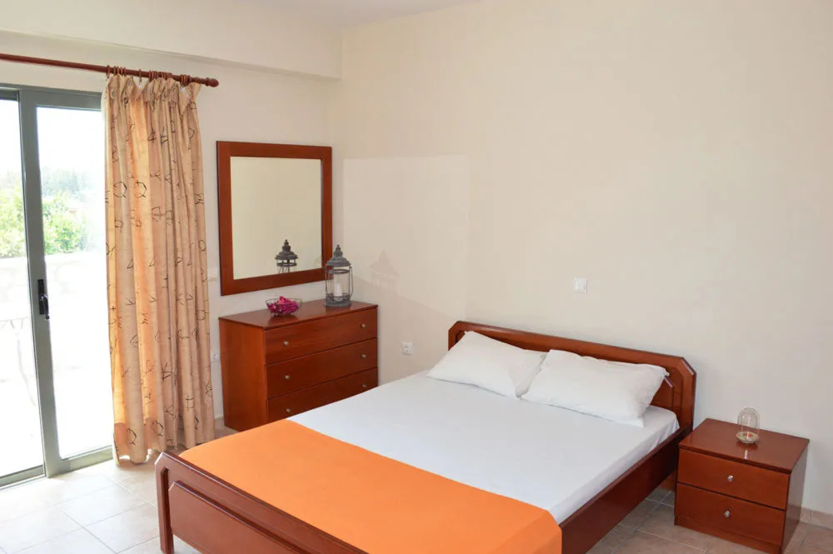 Nefeli Apartments