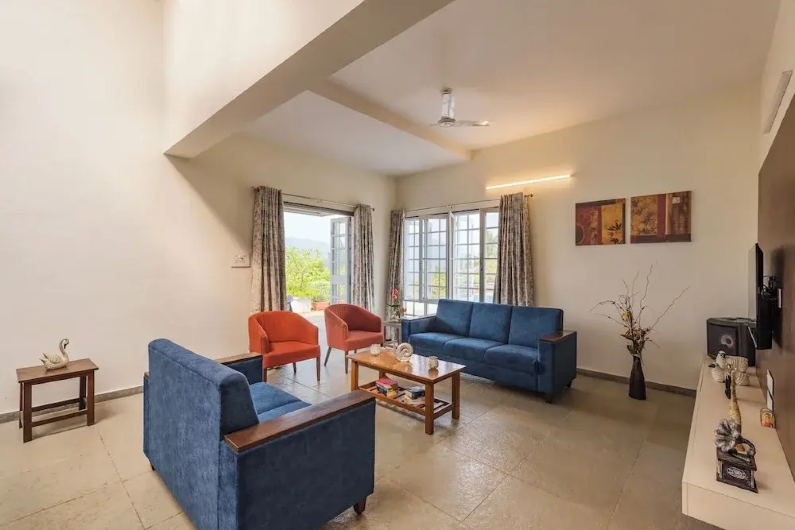 CosmicStays GreyStone Villa Mountain View & Dam