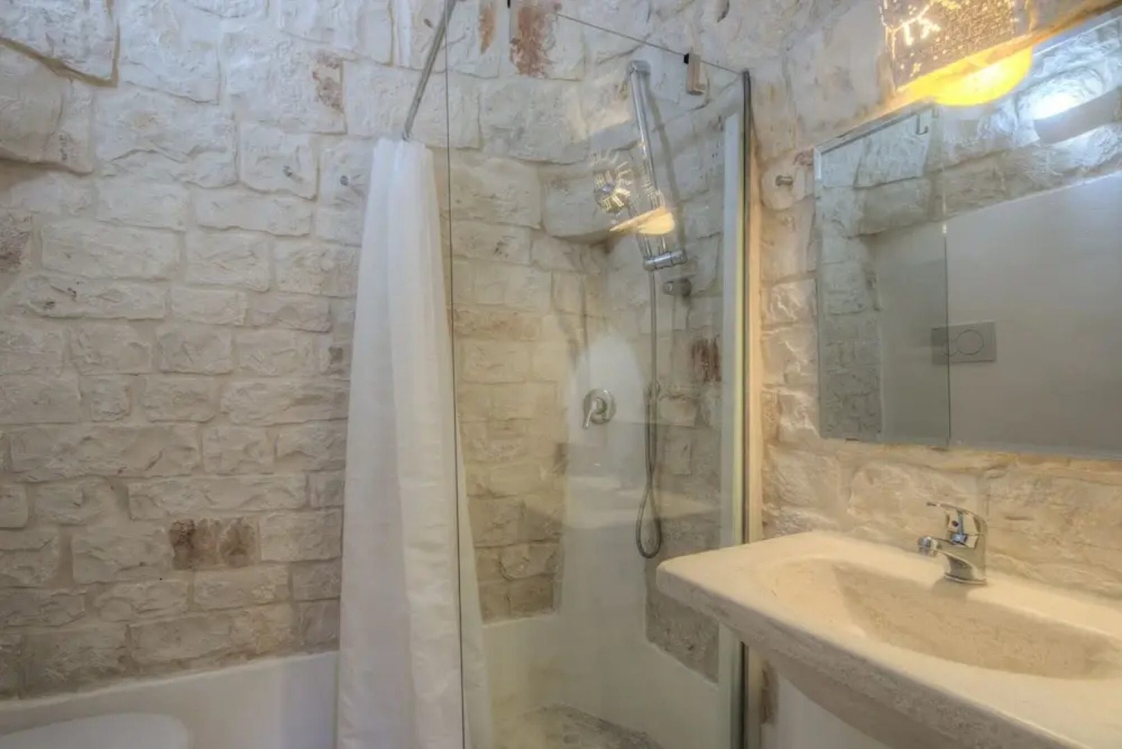 Trullo Palmento Cisternino by Typney