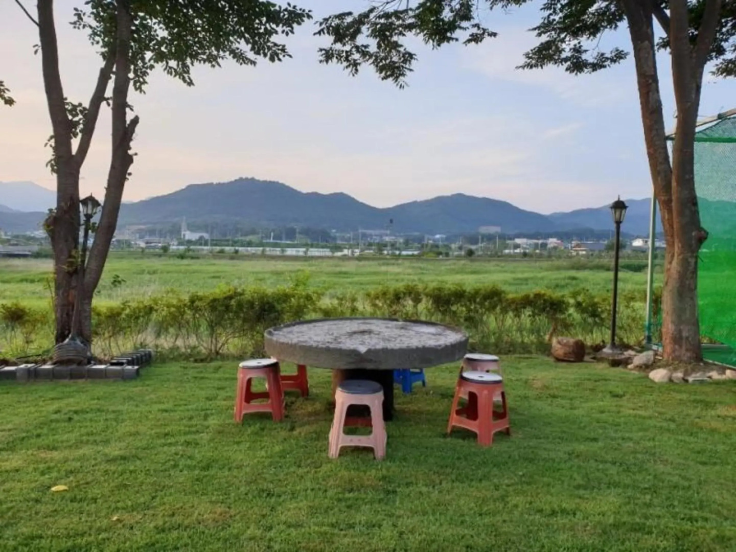 Yangpyeong Hayandohwaji Pension