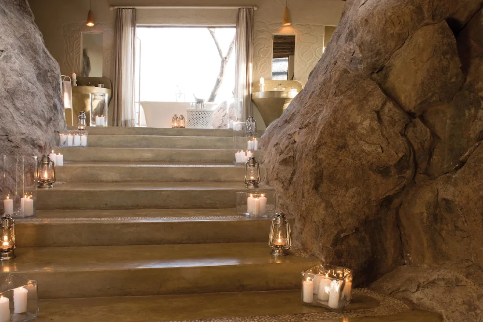 Madikwe Hills Private Game Lodge