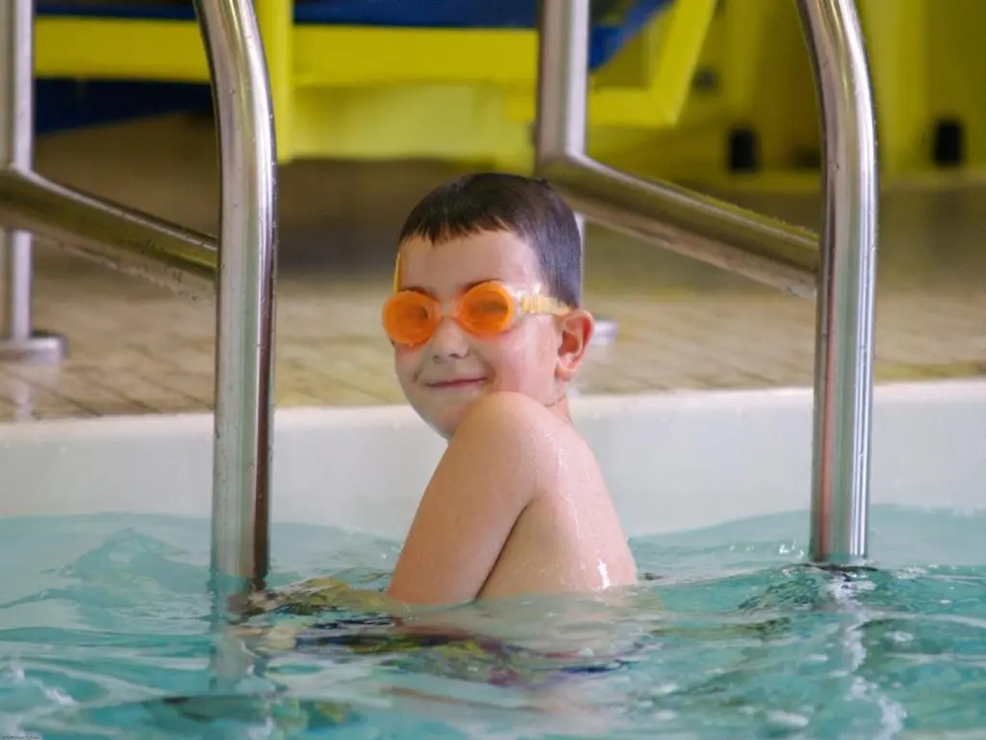 Redwood Inn & Suites - Grande Prairie