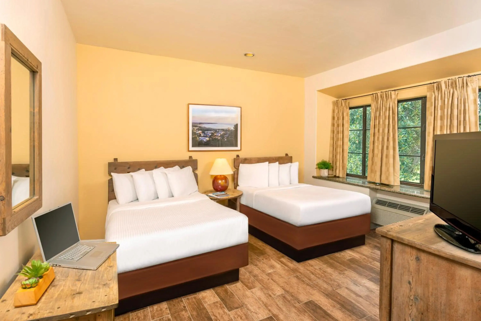 Clocktower Inn Ventura