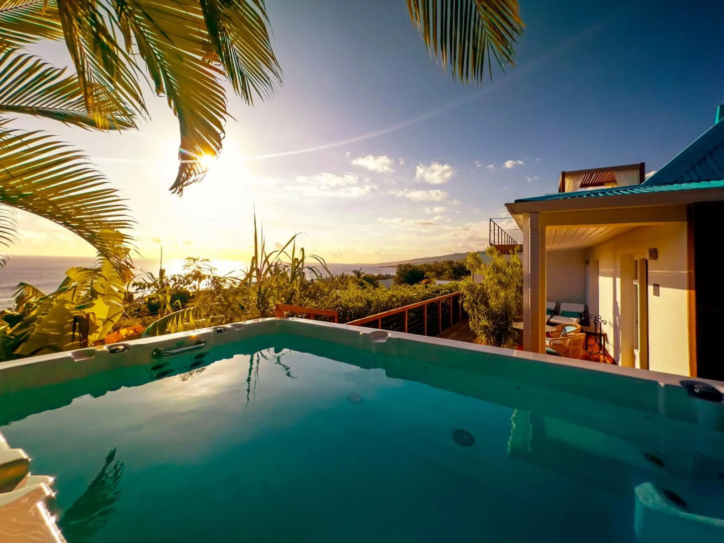 Blue Margouillat Seaview Hotel