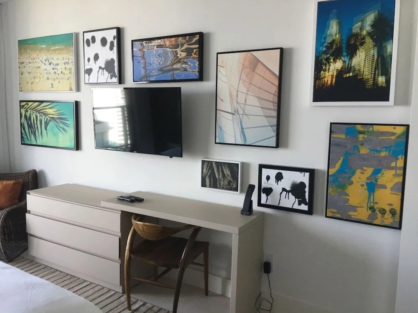 Lyfe Residence Building - Private apts over the beach