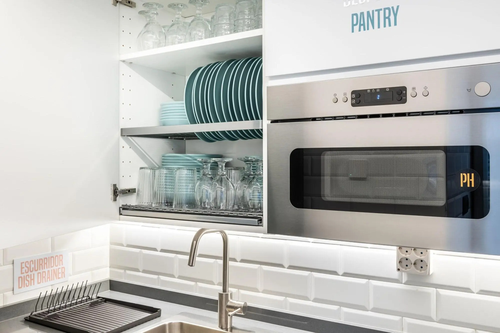 Petit Hostel Palacio Real