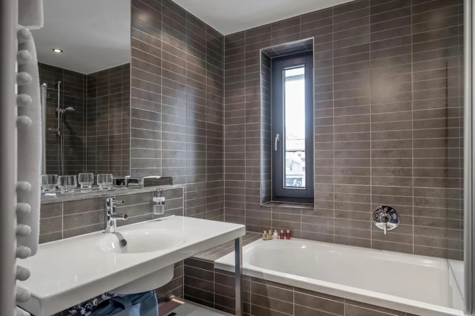 Josl Mountain Lounging Hotel