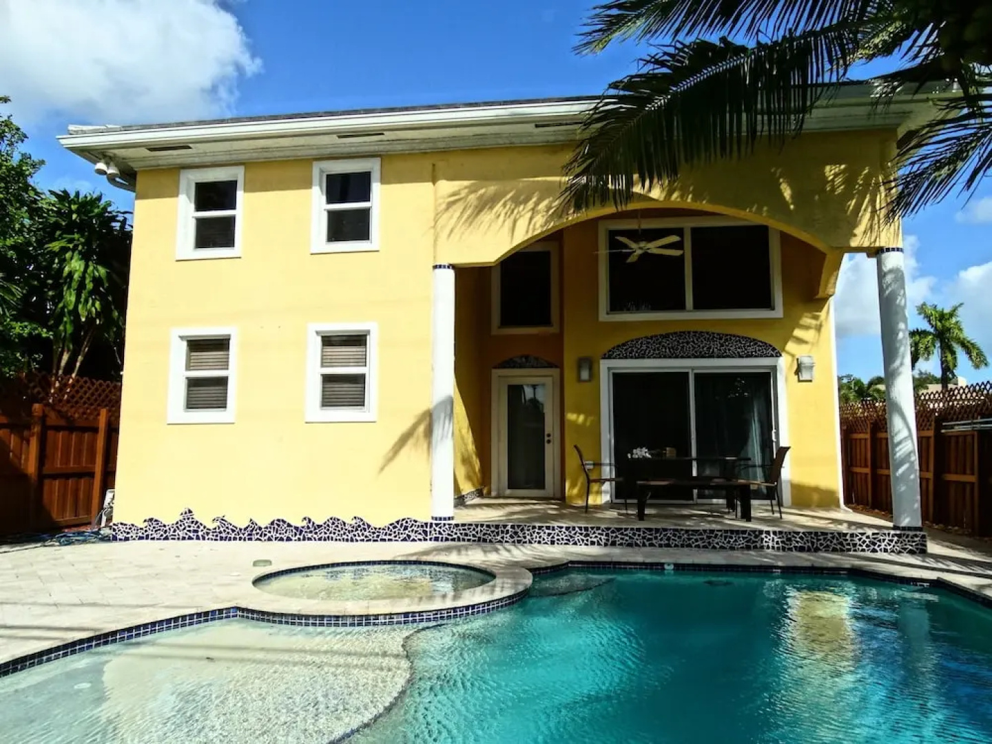 New Modern Family Villa