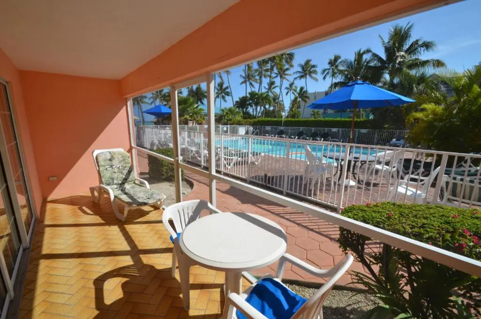 Breezy Palms Resort