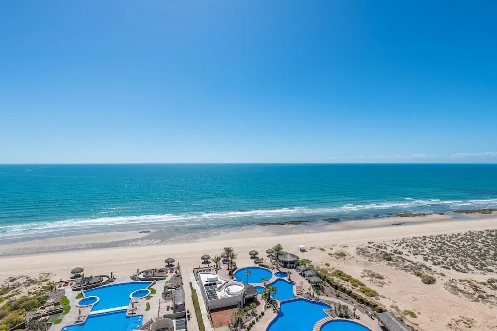 Encanto Living 1202 -4BR by Kivoya