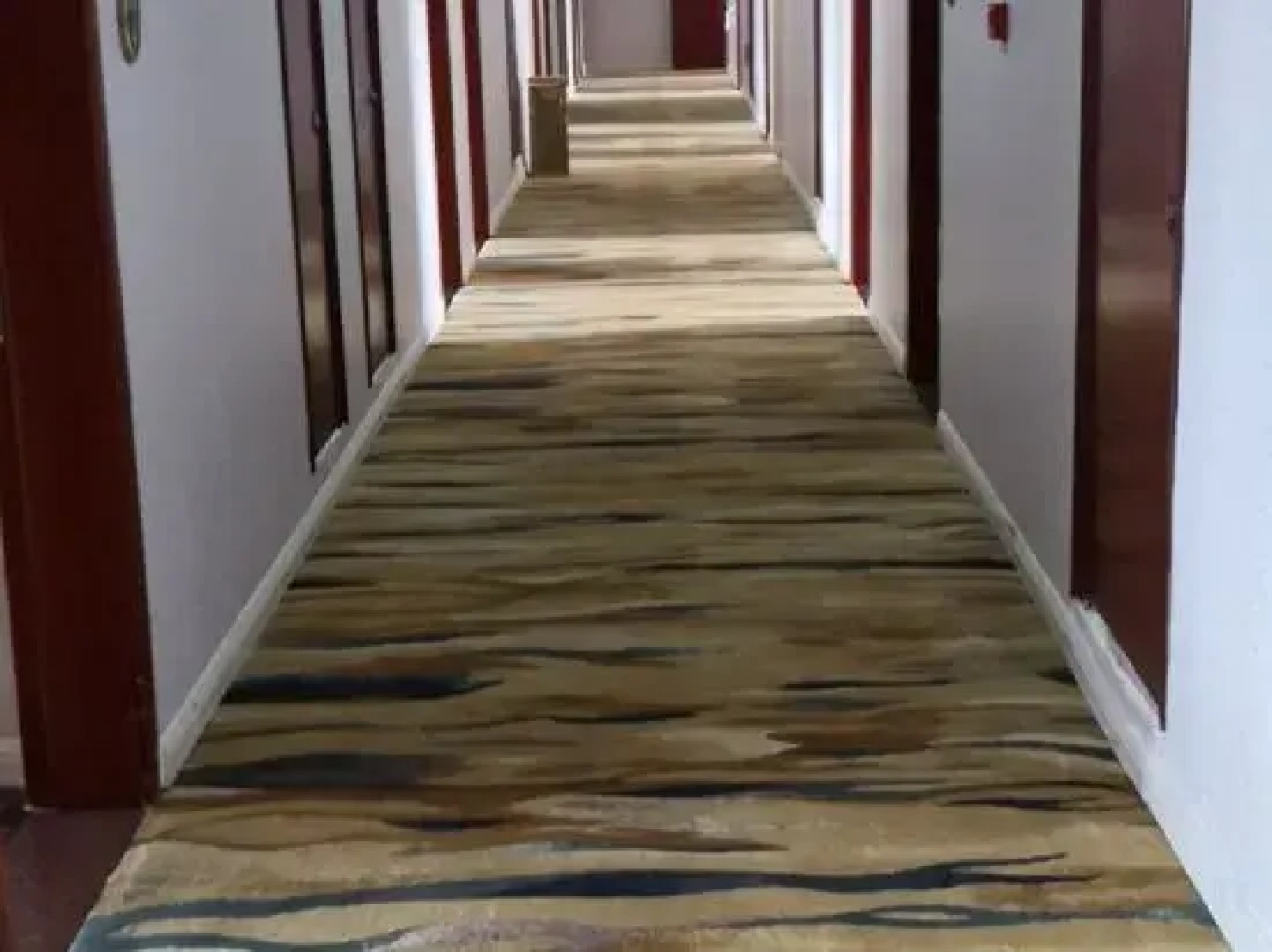 Dongxing Dongyi Hotel (Beilun Avenue Port)