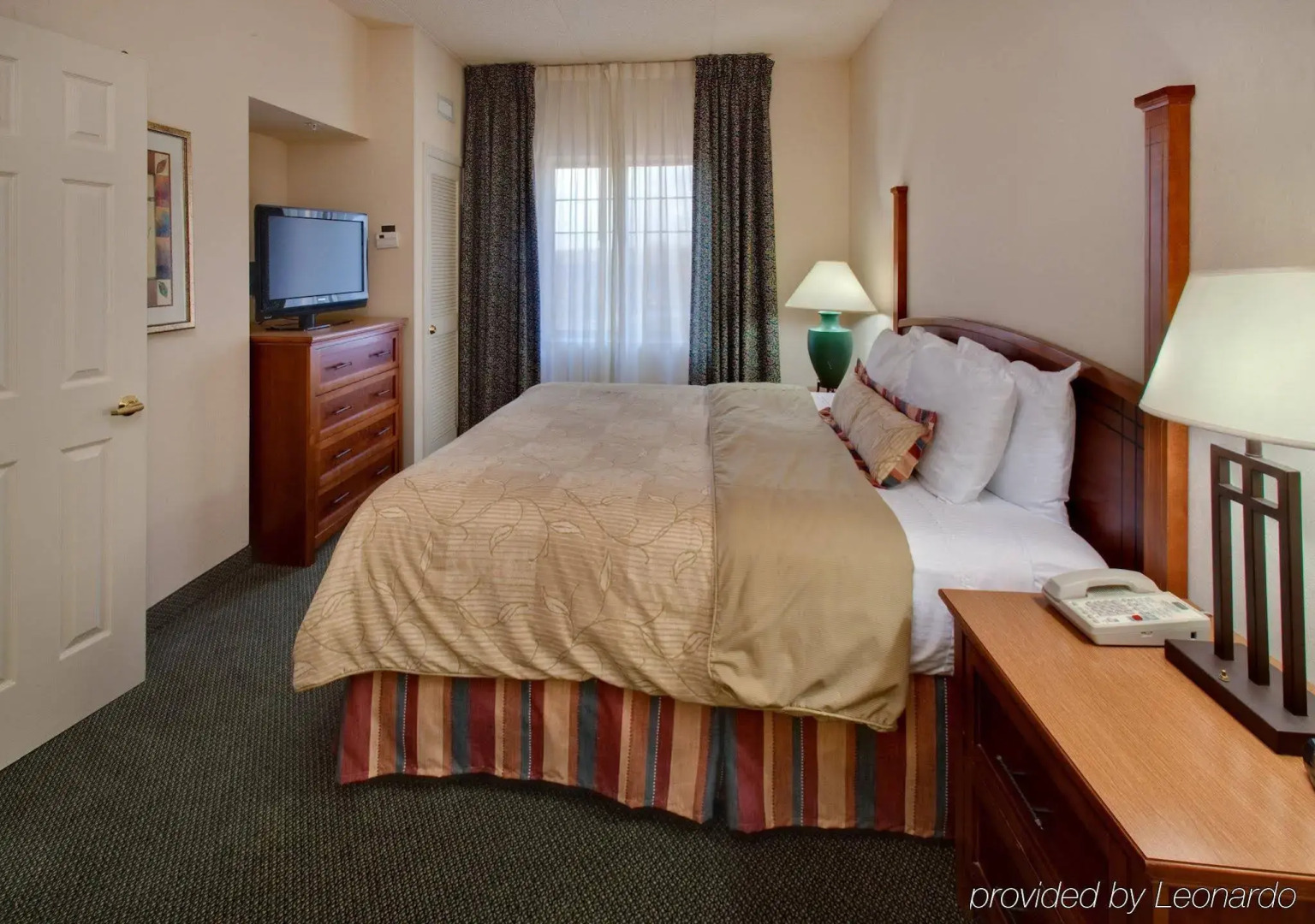 Staybridge Suites Chicago-Oakbrook Terrace by IHG