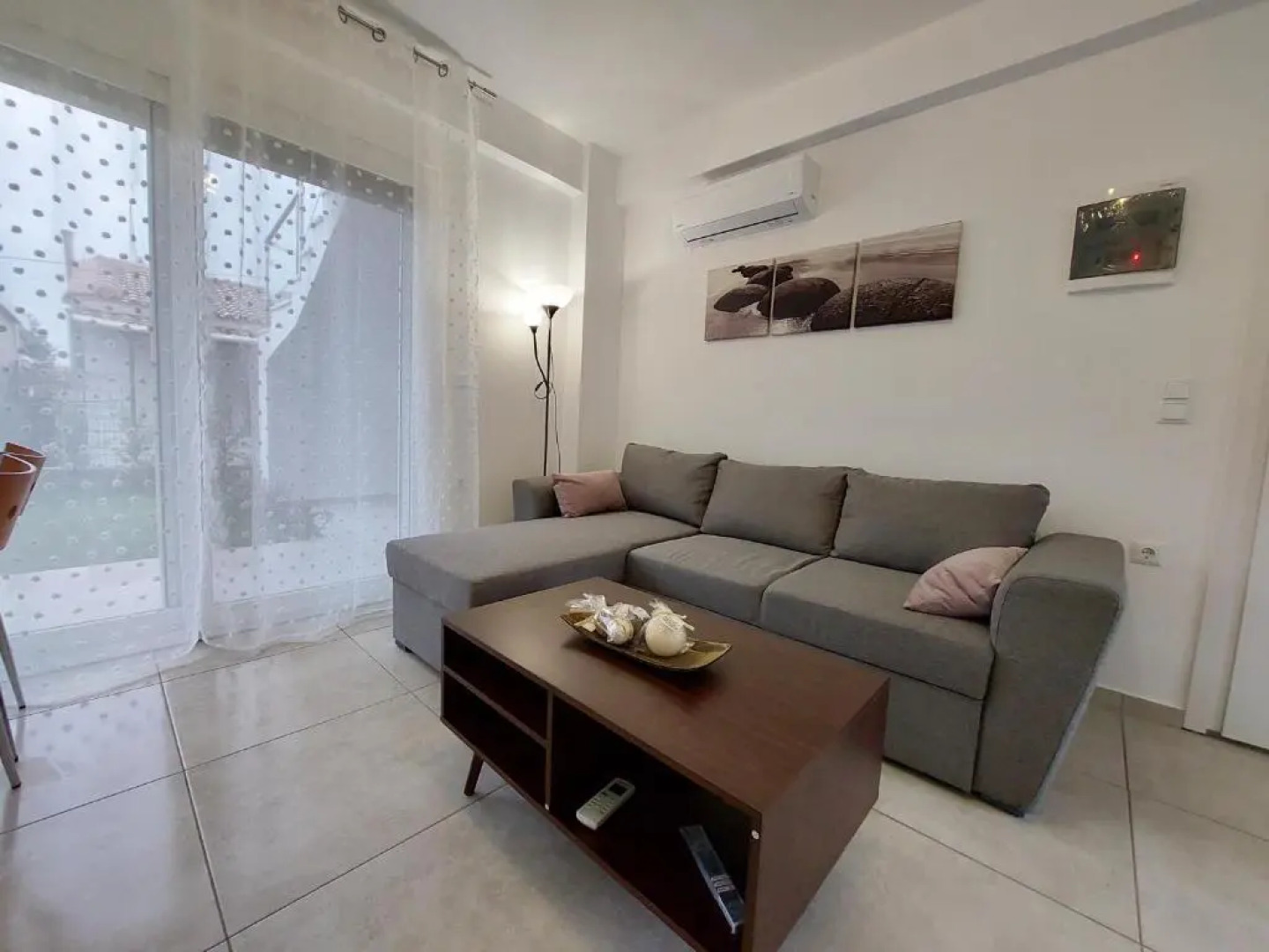 Ofrynio Luxury Apartment & Pool