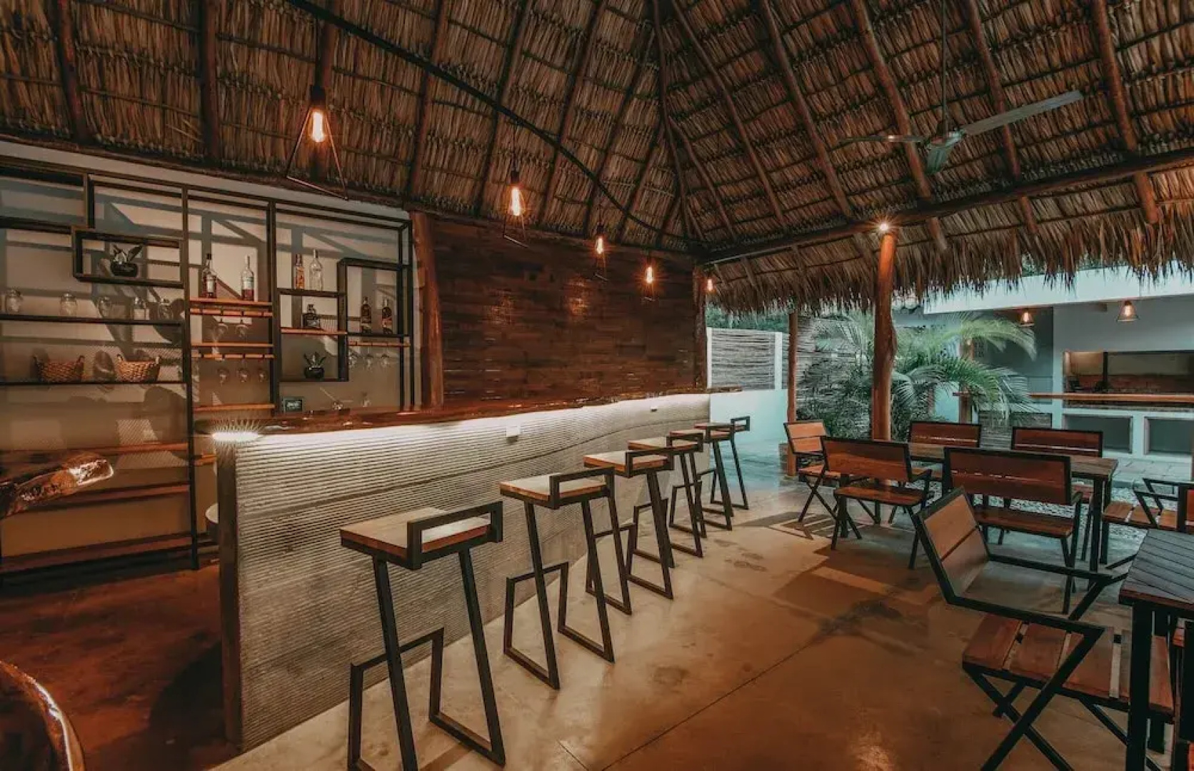 El Pez Surf Hotel
