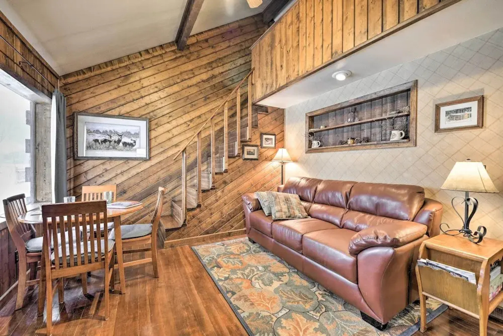 Cozy Log Cabin Escape In the Heart of Creede!