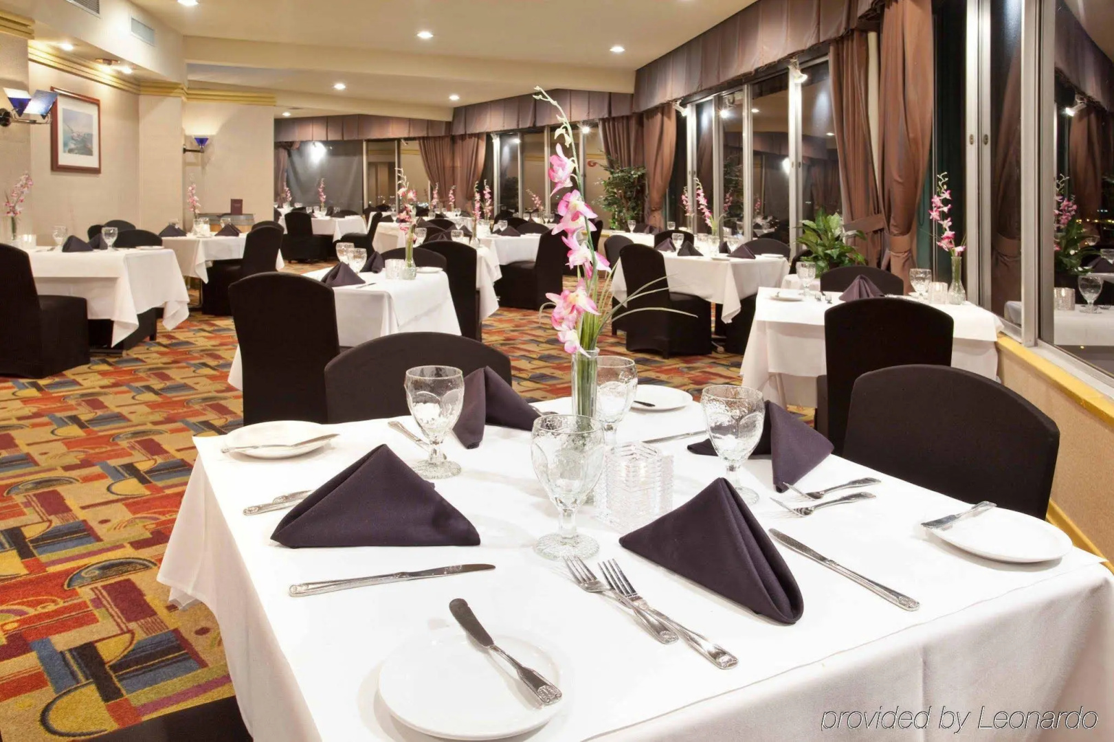 Holiday Inn Long Beach Airport Hotel and Conference Center by IHG