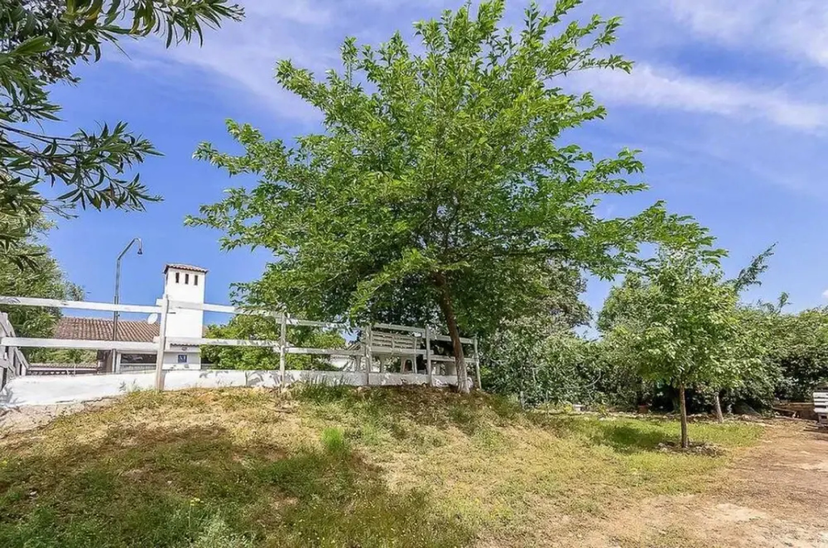 Villa With 5 Bedrooms in Valdecaballeros, With Wonderful Mountain View, Private Pool, Enclosed Garden