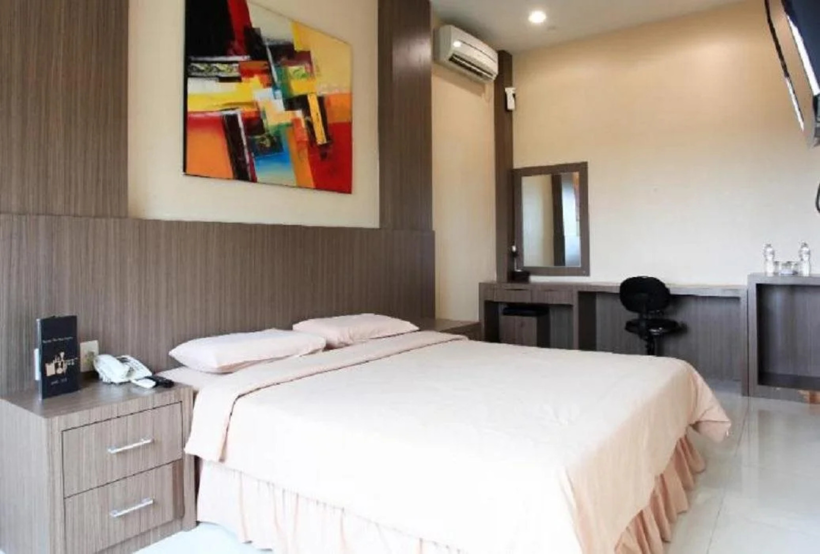 RedDoorz Plus near Living World Pekanbaru